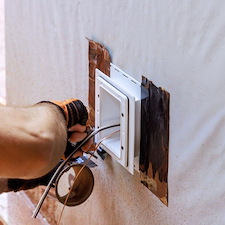Power-Up-Your-Bourg-Home-Fixing-Burned-Outlets-and-Non-Working-Lights 1